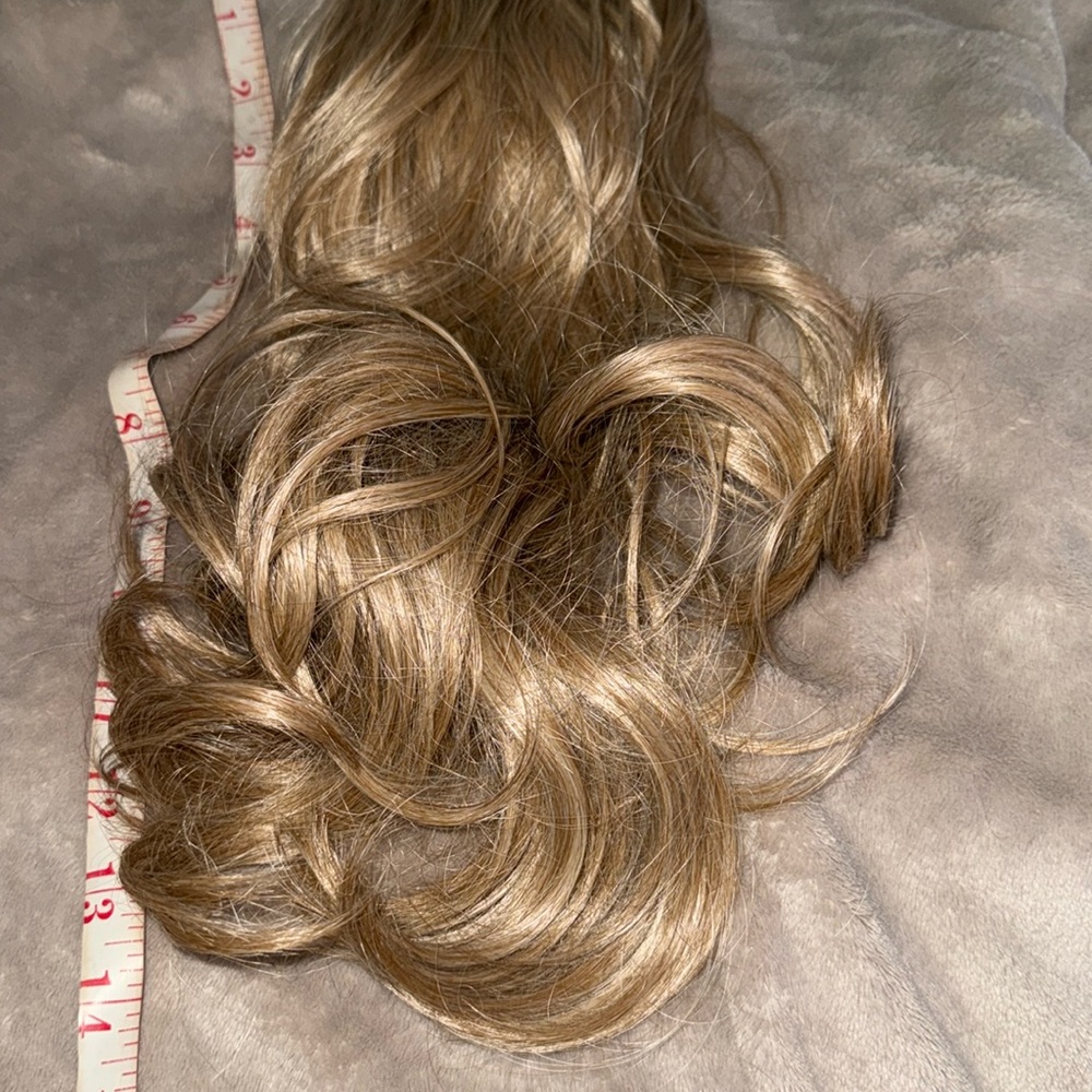 Dark blonde ponytail extension 15”